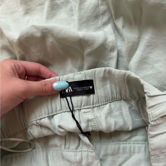 Zara Business Casual Shorts - Picture 3 of 3